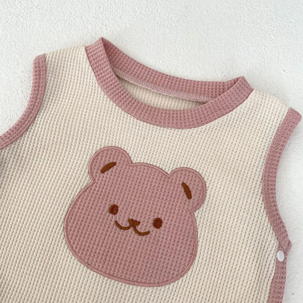 Autumn Baby Bear Head Embroidered Vest and Solid Bottom Shirt and Pit Striped Bottom Pants Cheap Baby Clothes Wholesale