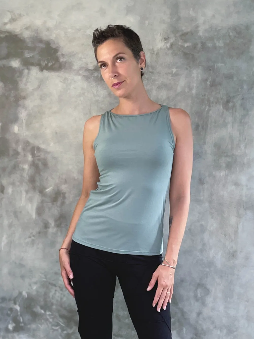 Boatneck Tank