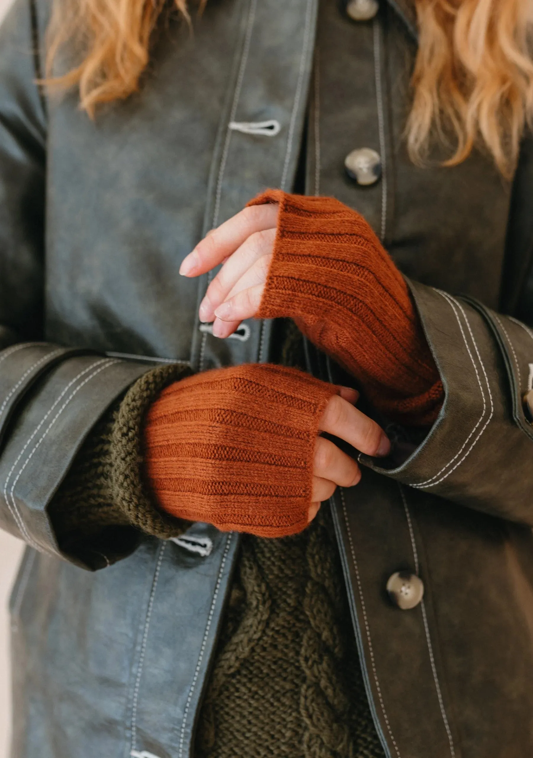 Cashmere and Merino Wrist Warmers in Rust