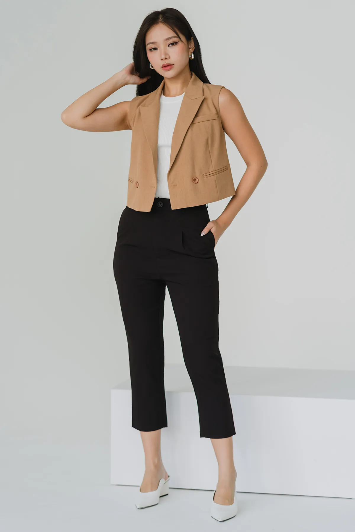 Cosmo Cropped Highwaist Pants (Black)