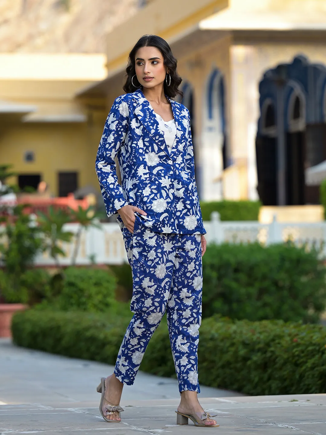 Divena Blue & White Floral handblock Printed Co-ord Set