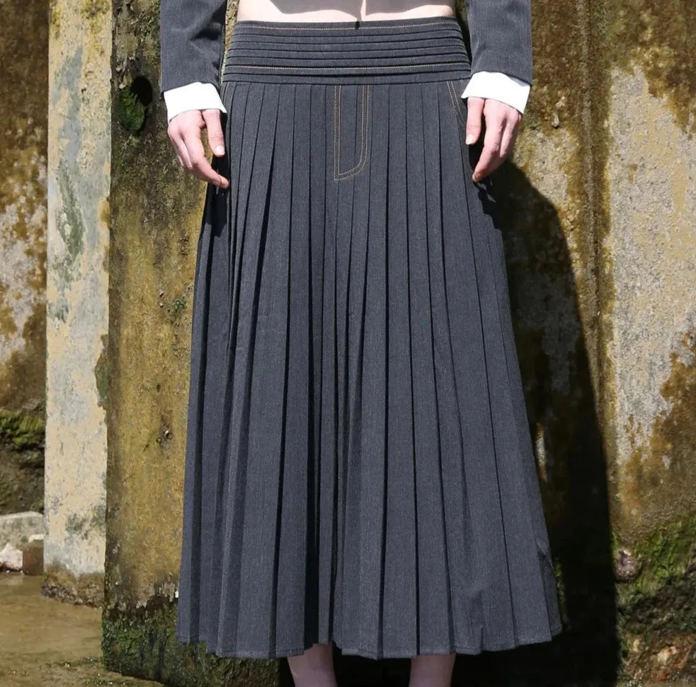 Low-waist pleat midi skirt grey