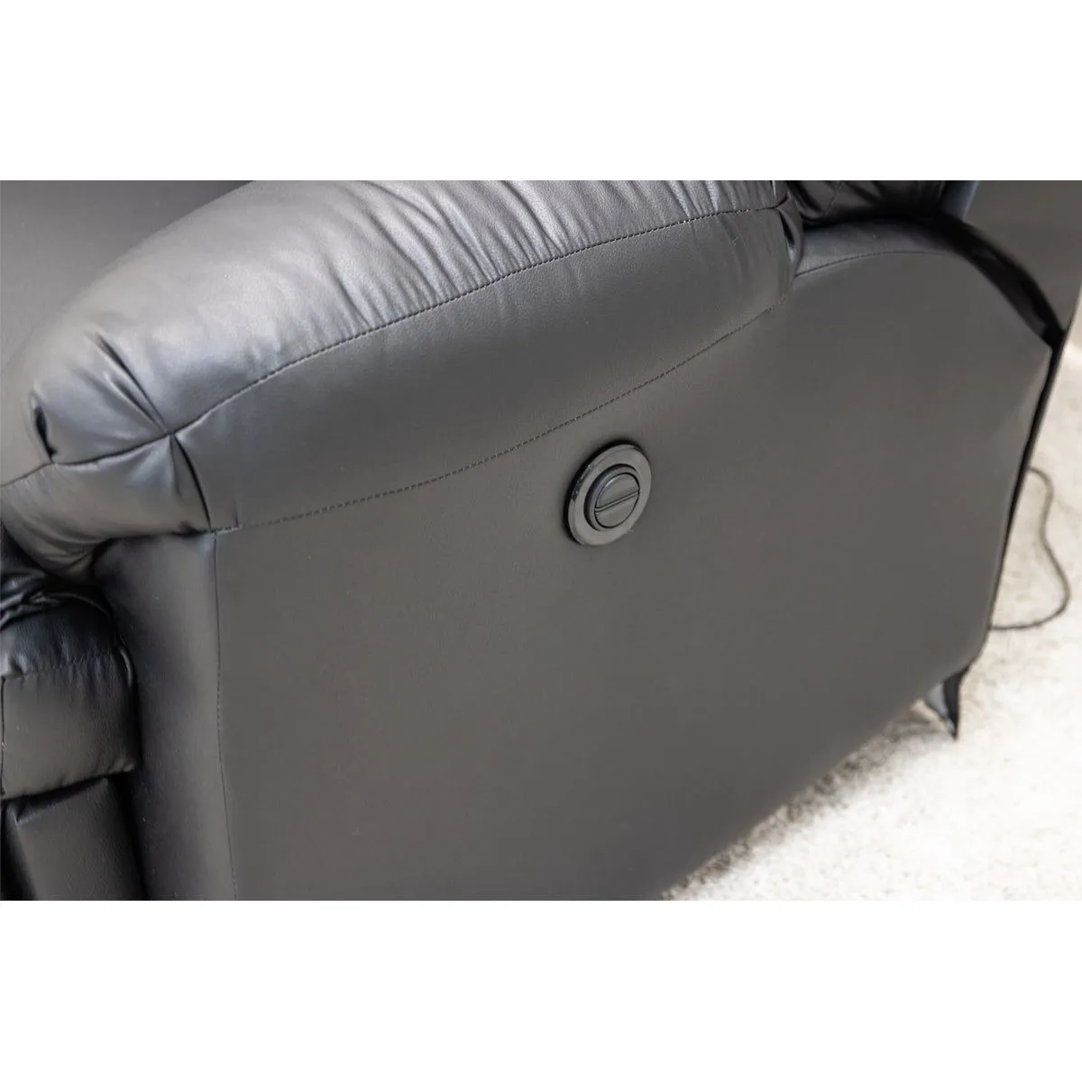 Montana Custom Reclining Loveseat with Console