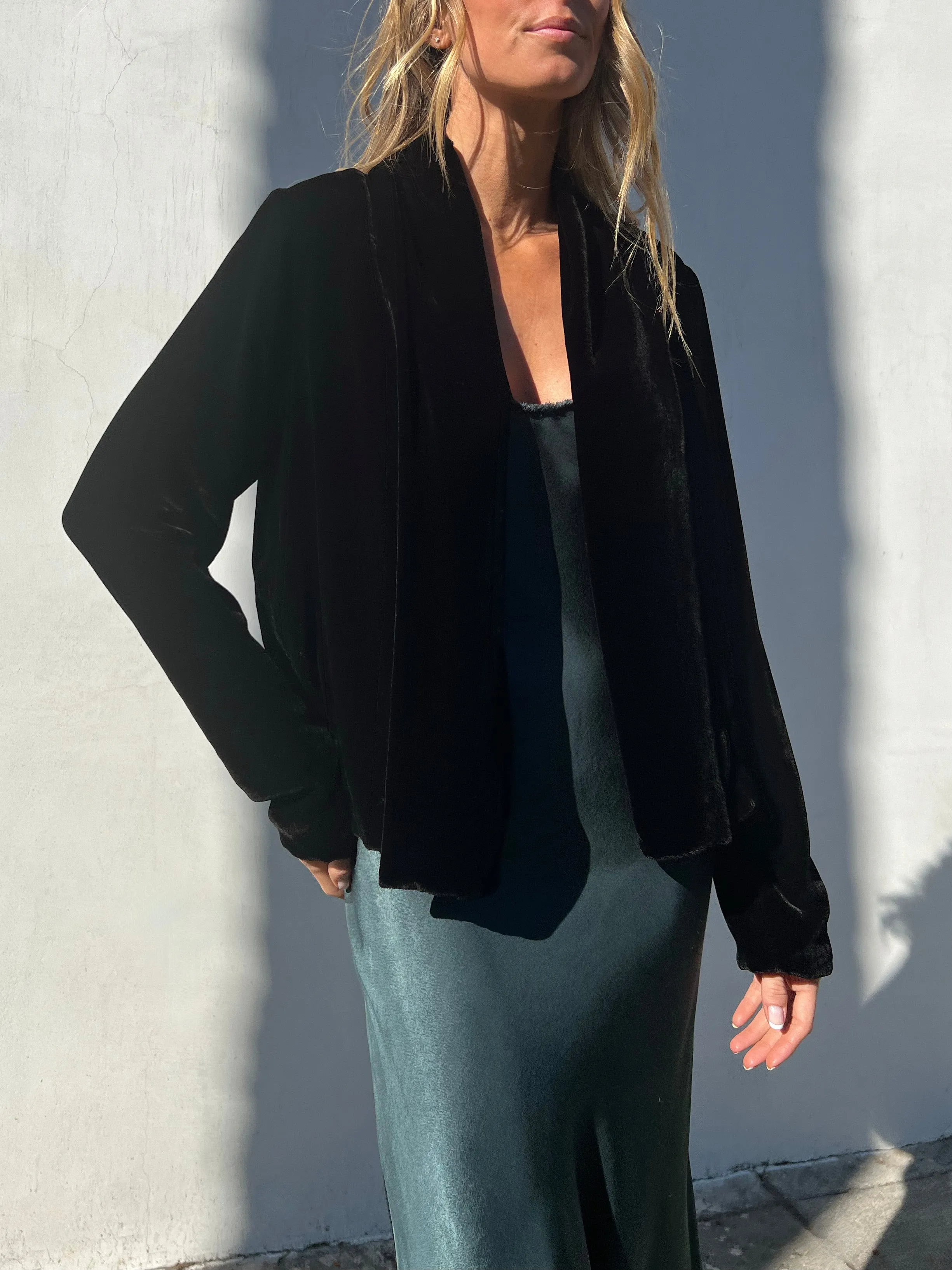 Natalie Jacket in Velvet - Black