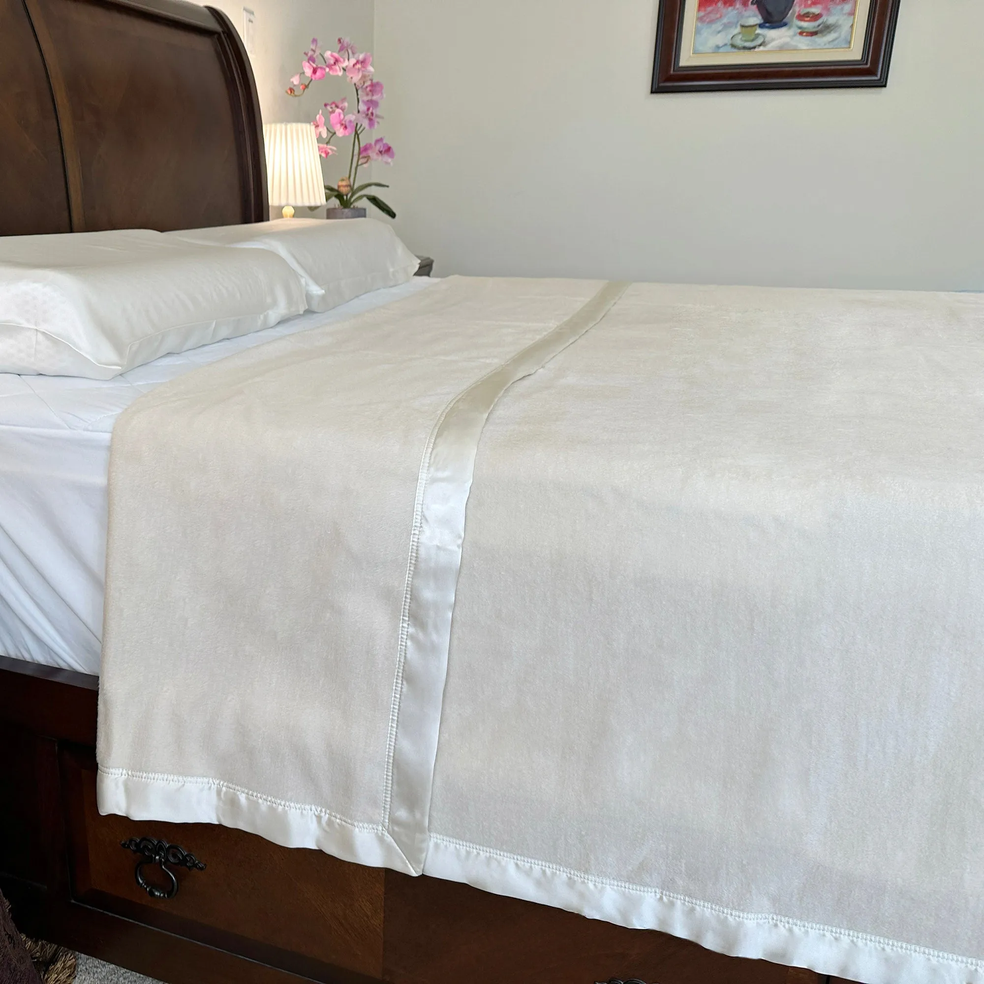 OSCAR ROSSA Mulberry Silk Bed Blanket with Silk Charmeuse Border